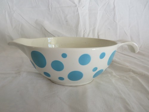 Pas banale sauciere faience - banale,