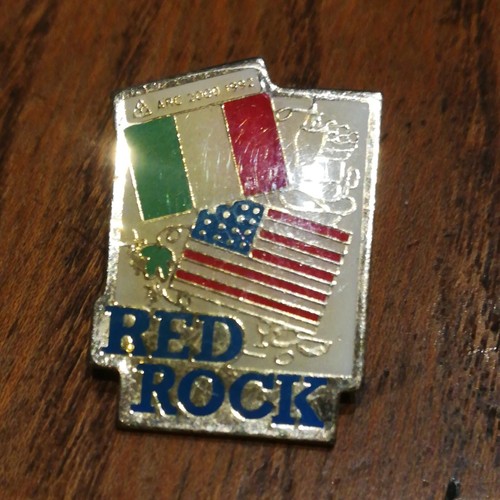 Pin red rock - rock, italie