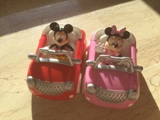 DISNEY: MICKEY OU MINNIE DANS