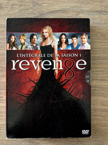 Revenge saison - , 1