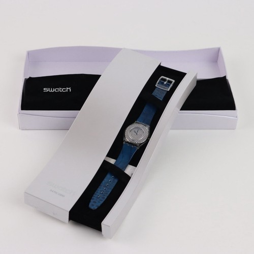 Swatch skin blu lustrous - swatch,