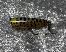 Ancien leurre Heddon Chugger