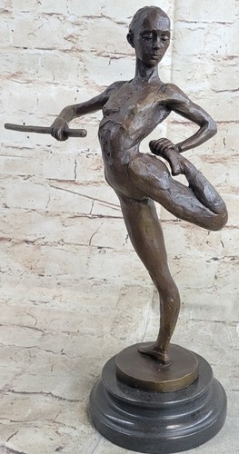 Grand classique danseuse - classique,