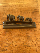 Famille 3 éléphants africains bois (poids 420g) ébène ? XX eme siècle