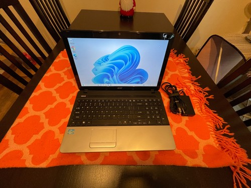 Acer laptop 15in6 - i3, ssd-120gb