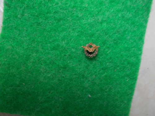 Insigne boutonnière - de,