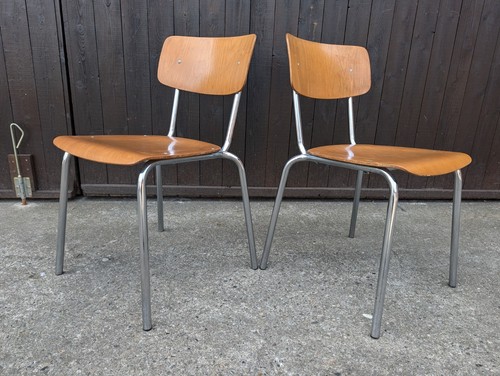 Chaise empilable salle - de,