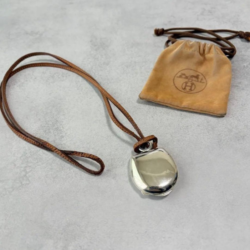 Collier hermès pilulier - hermès,