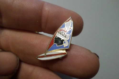 Pin broche badge voilier - pin,