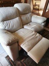 Canapé cuir 2 places avec repose pieds rétractactable