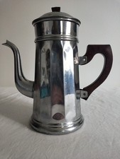 Ancienne cafetière en cuivre chromé et Bakélite