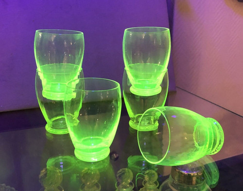 Anciens verres gobelets - anciens, /