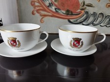 Tasse à thé à  Déjeuner/Chocolat porcelaine Deshoulières Limoges décor Écusson