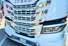 Application De Grill En Acier Inoxydable 5 Pièces Compatible Avec Iveco S-Way