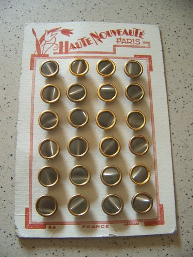 Boutons nacre tour metal dore - nacre,