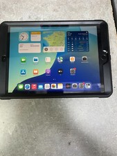 Apple iPad 8 10.2 (2020) 32 Go Wifi - Très bon état -