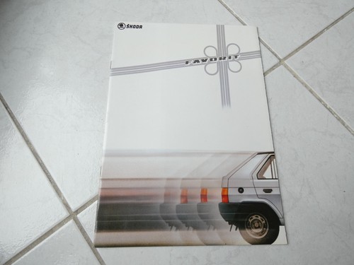 Skoda favorit 1990 brochure - skoda,