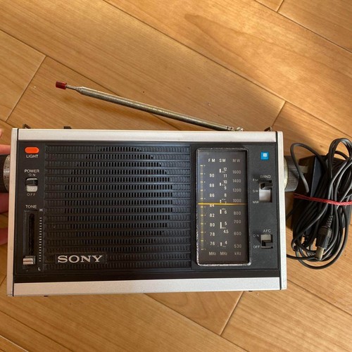 Sony icf 5300 solid - solid, state
