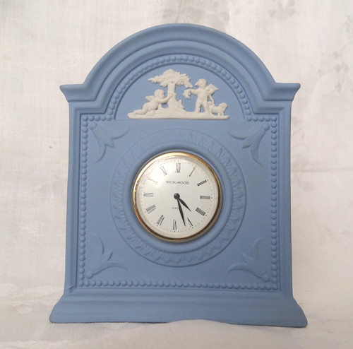 Wedgwood jolie pendulette - ,,