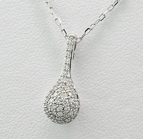 Pendentif diamant sur - pendentif,