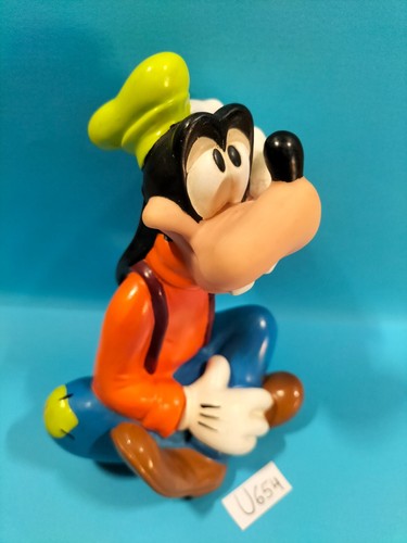 Figurine u654 pouët - u654:,
