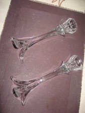 2 bougeoirs en cristal , pied