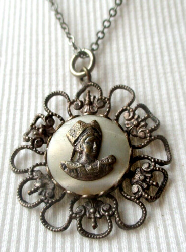 Ancien collier chaine
