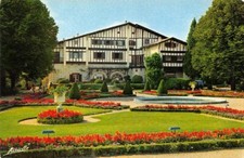 Cambo-Les-Bains - "Arnaga" Les supports d'arbres D'Edmond Rostand