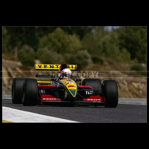 Photo 019034 larrousse - photo,