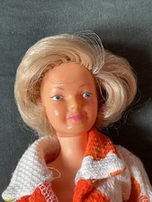 Poupée BABETTE de la marque
