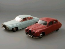 Norev Plastique 1/43 - Jaguar