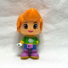 MINI POUPÉE FIGURINE FAMOSA