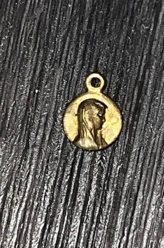 Ancien médaillon bijoux - médaillon,