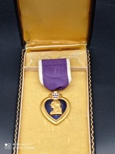 Médaille militaire US , américaine PURPLE HEART en coffret , WW2 .