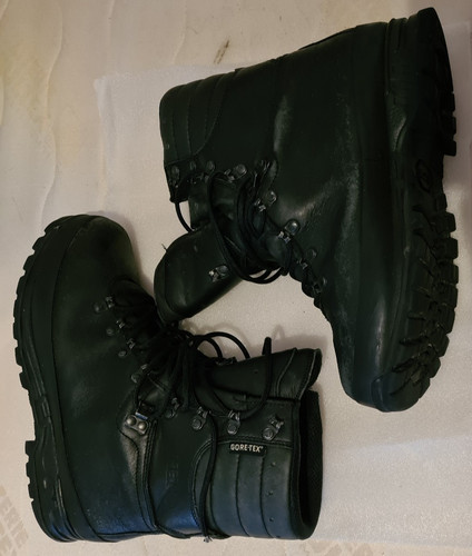 Paire chaussures - paire,