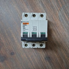 Disjoncteur Merin Gerin multi 9 C60N B10 (23954)