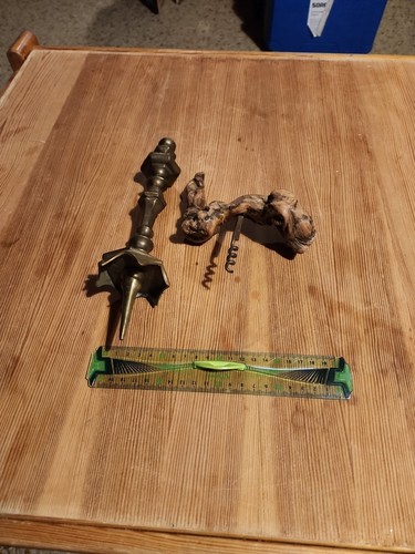 Deux objets très - originaux,