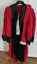 ROBE DE MAGISTRAT, Dame, Tissu de luxe rouge + toque (en parfait état)
