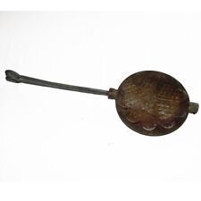 Ancien gaufrier trèfle coeur