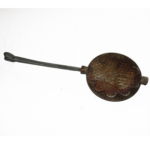 Ancien gaufrier trèfle - , coeur