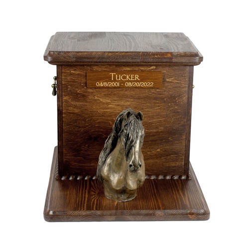 Cheval frison grande urne - frison,