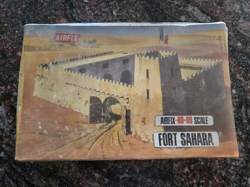 Airfix fort sahara military - airfix,