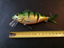 gros leurre de pêche