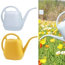 Arrosoir de jardin portable en plastique avec poignée ergonomique pour une pris