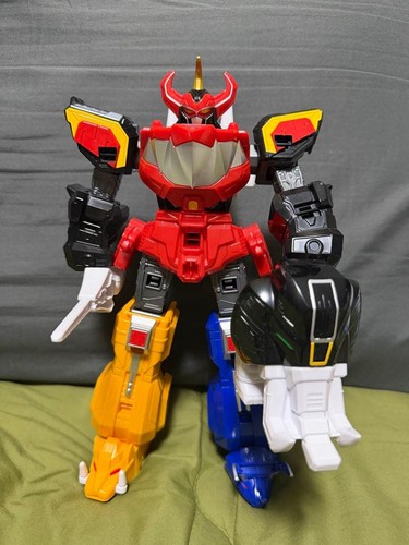 Mighty morphin power rangers - mighty,