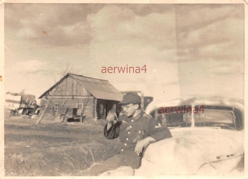 Soldat allemand sur voiture - sur,
