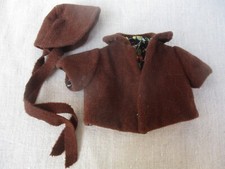 MANTEAU ET CHAPEAU POUR POUPEE