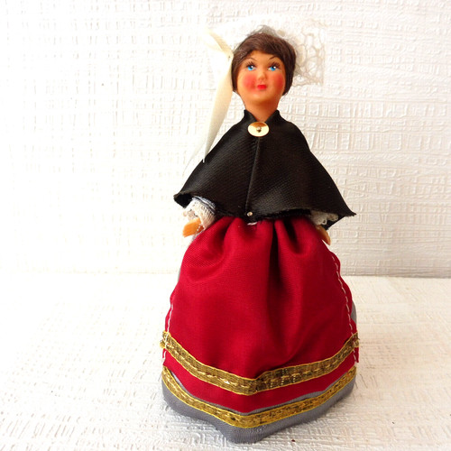 Doll poupee folklorique - doll,