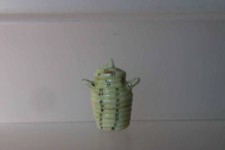 Fève - UN POT JAUNE