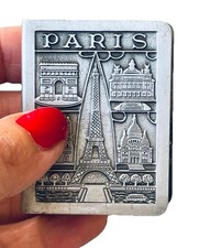 Porte-boîte d'allumettes grattoir métal repoussé Monuments Parisiens 'Gay Paris'